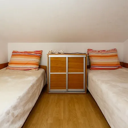 Jura Apartmán Krk Town